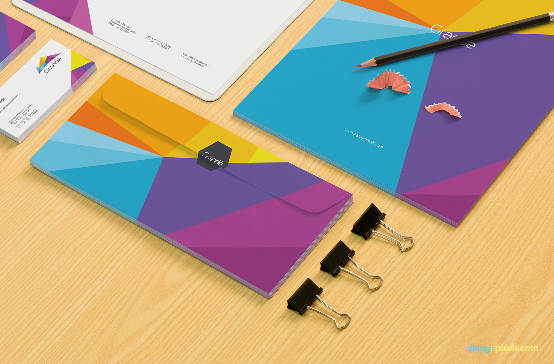 stationary-mockup-3451-824x542