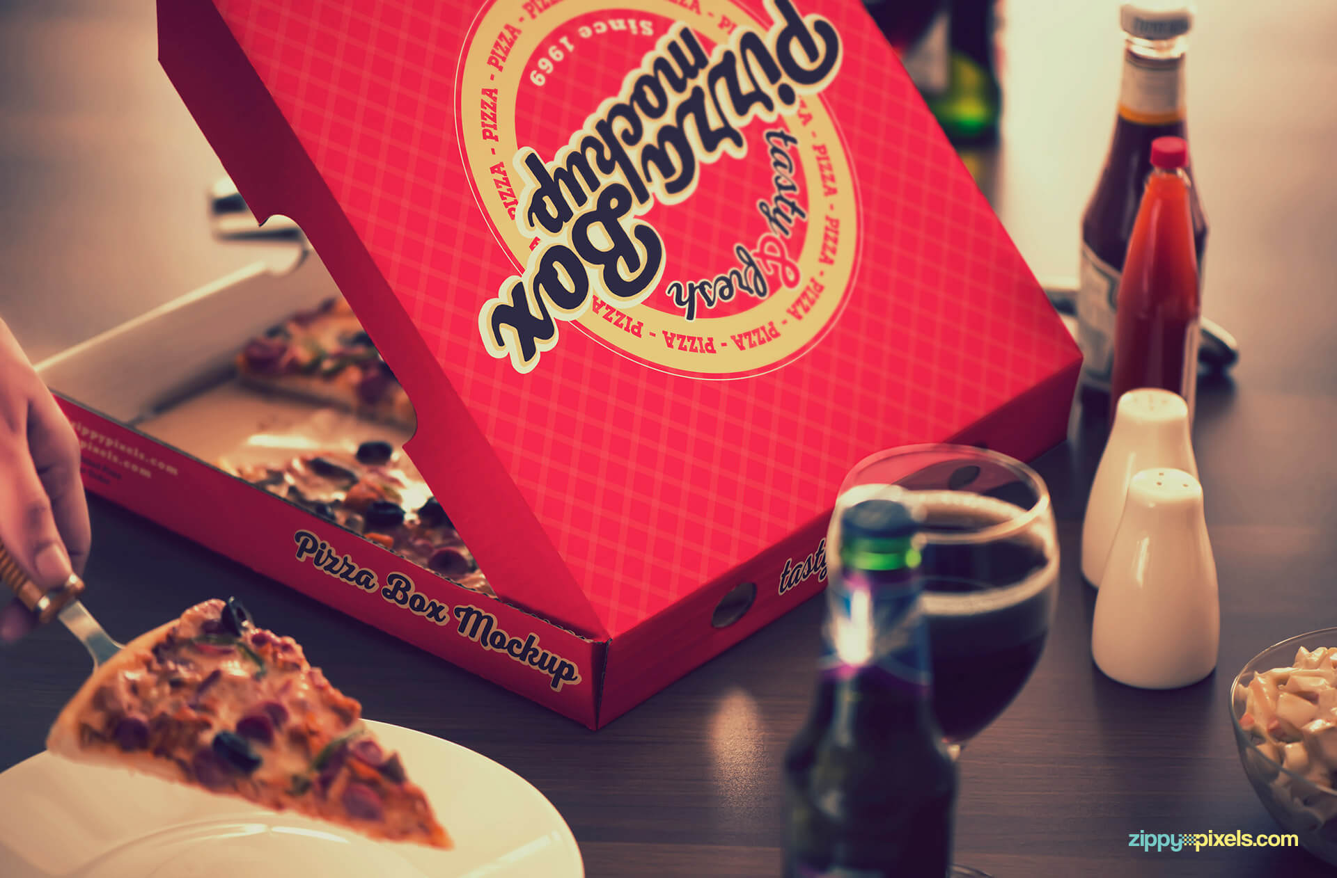 Pizza box mockup for packaging designs.