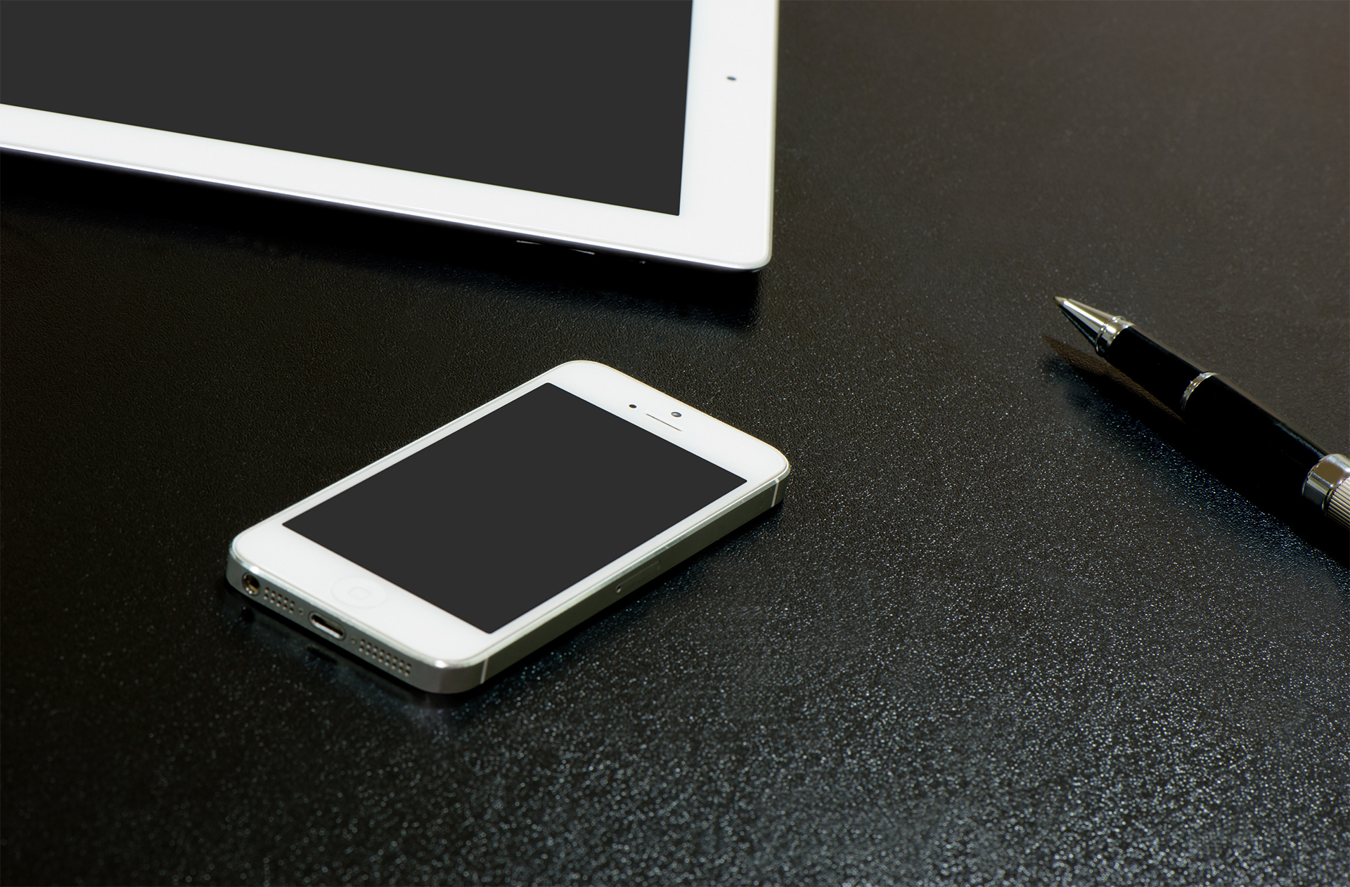 app UI showcase mock-up